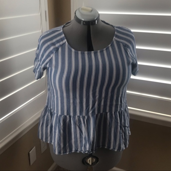 Arizona Jean Company Tops - *donate 3/1/22* ArizonaJeanCo scoop neck top